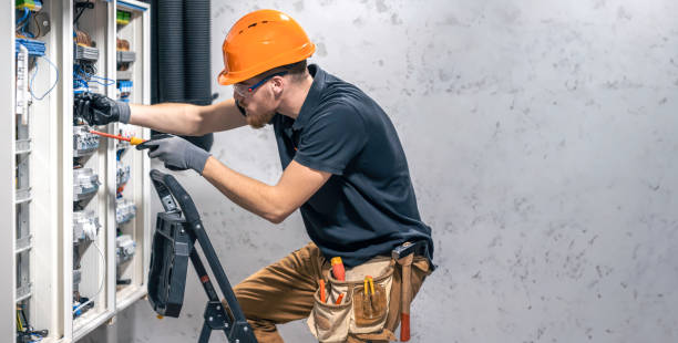 Best Commercial Electrician Services  in Carbon Hill, AL